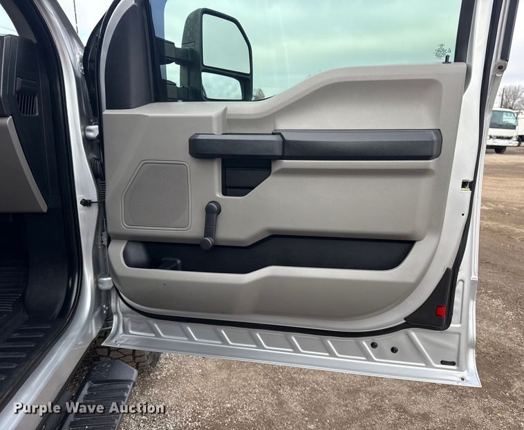 image for item EG1957 2017 Ford F350 XL Ext. Cab utility bed pickup truck