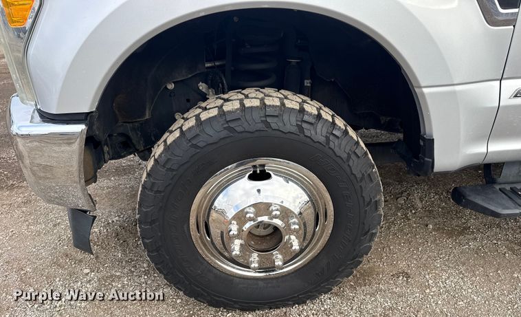 image for item EG1957 2017 Ford F350 XL Ext. Cab utility bed pickup truck