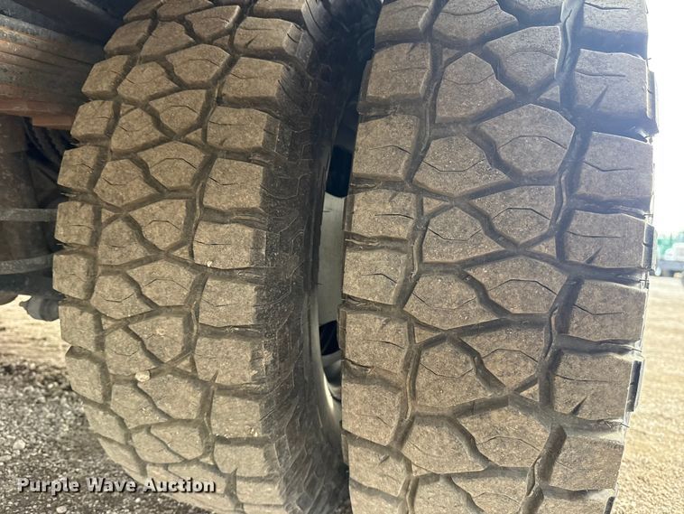 image for item EG1957 2017 Ford F350 XL Ext. Cab utility bed pickup truck