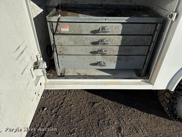 image for item EG1965 2017 RAM 3500 utility / service truck