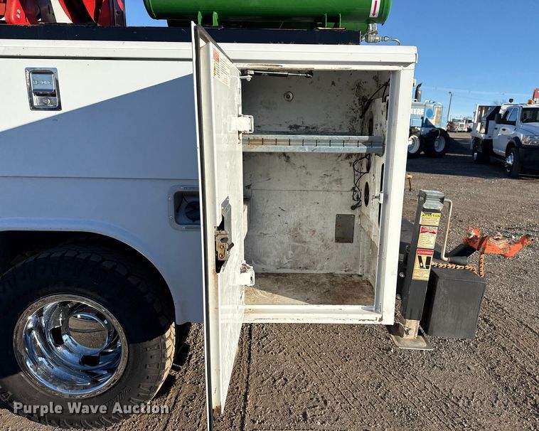 image for item EG1965 2017 RAM 3500 utility / service truck