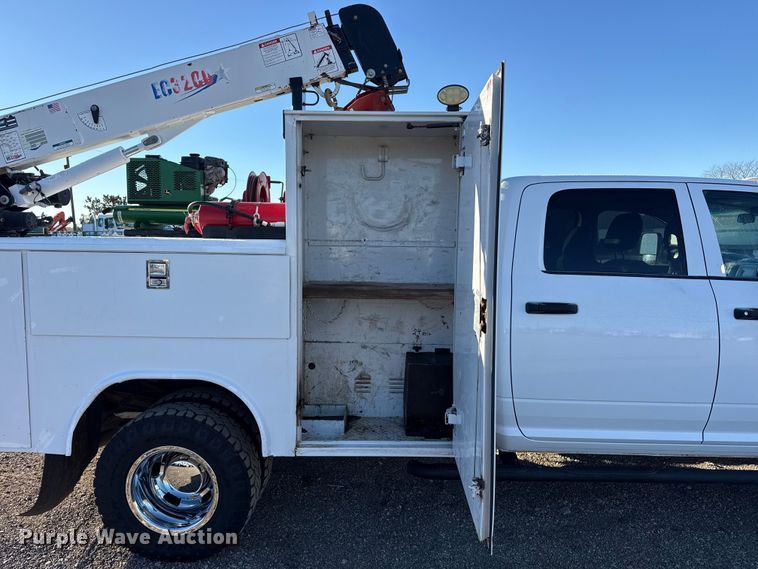 image for item EG1965 2017 RAM 3500 utility / service truck