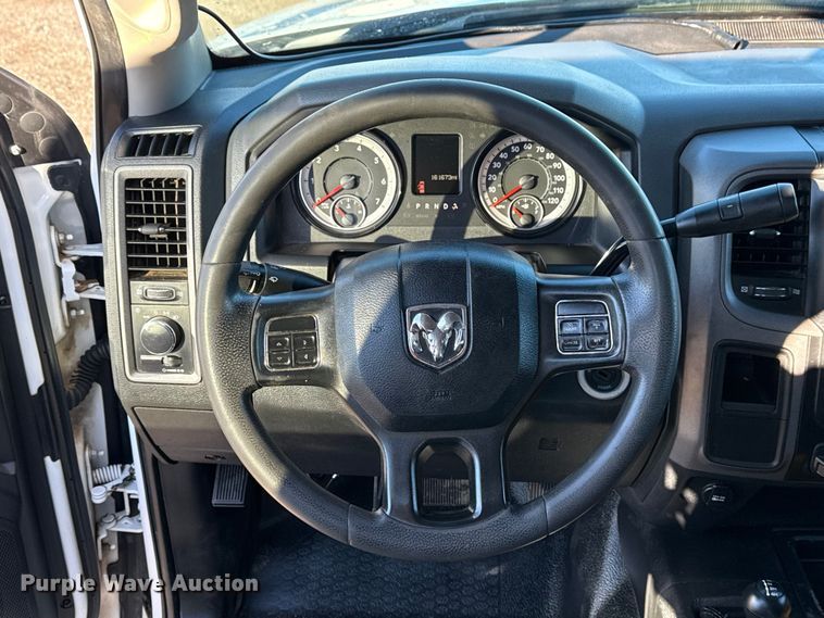 image for item EG1965 2017 RAM 3500 utility / service truck