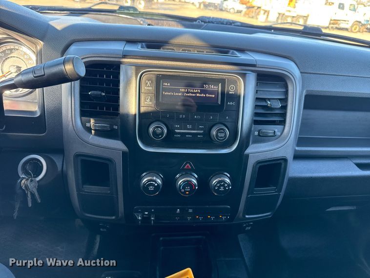 image for item EG1965 2017 RAM 3500 utility / service truck