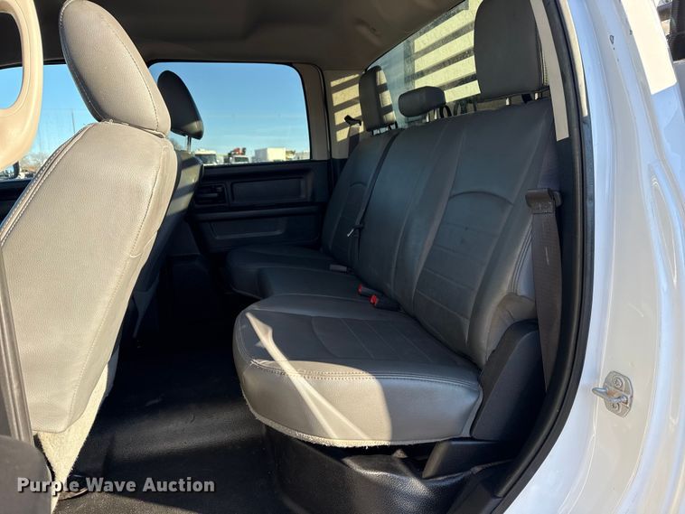 image for item EG1965 2017 RAM 3500 utility / service truck