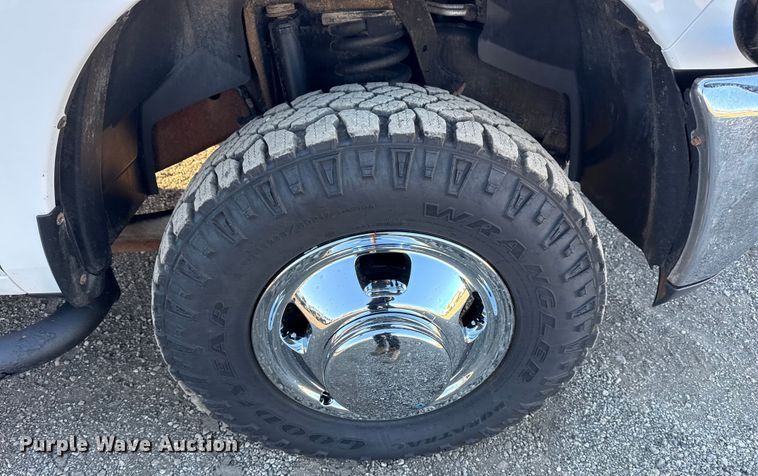 image for item EG1965 2017 RAM 3500 utility / service truck