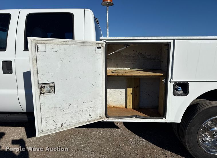 image for item EG1968 2012 Ford F550 utility / service truck