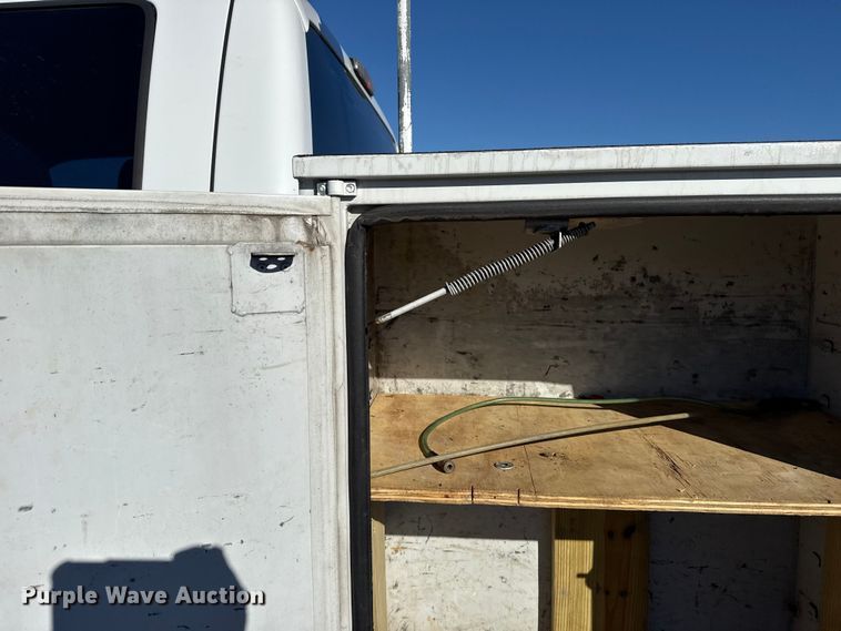 image for item EG1968 2012 Ford F550 utility / service truck