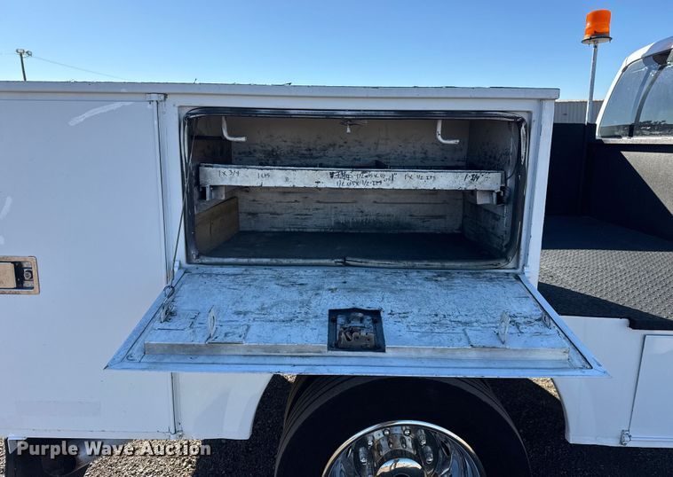 image for item EG1968 2012 Ford F550 utility / service truck