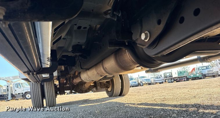 image for item EG1968 2012 Ford F550 utility / service truck