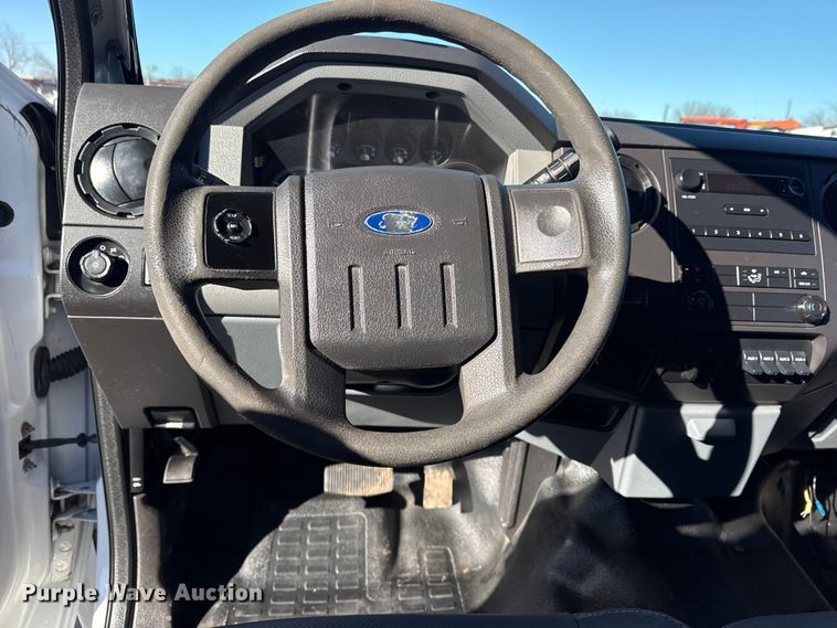 image for item EG1968 2012 Ford F550 utility / service truck