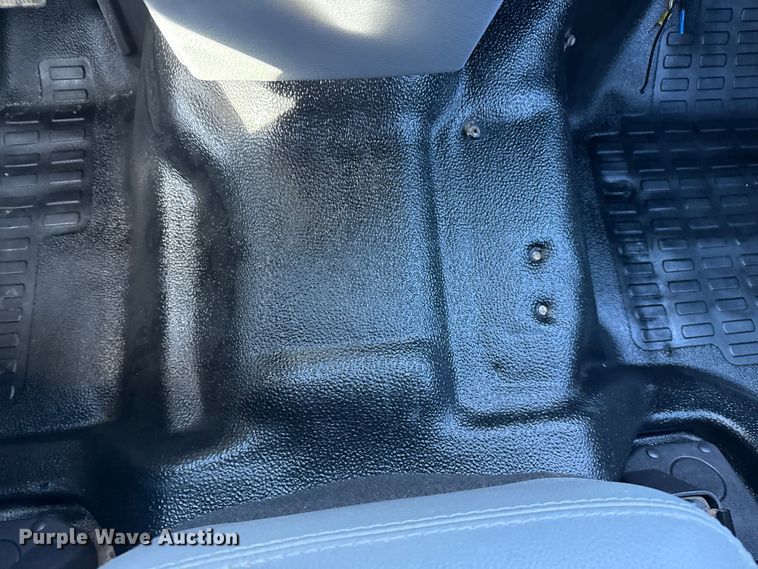 image for item EG1968 2012 Ford F550 utility / service truck