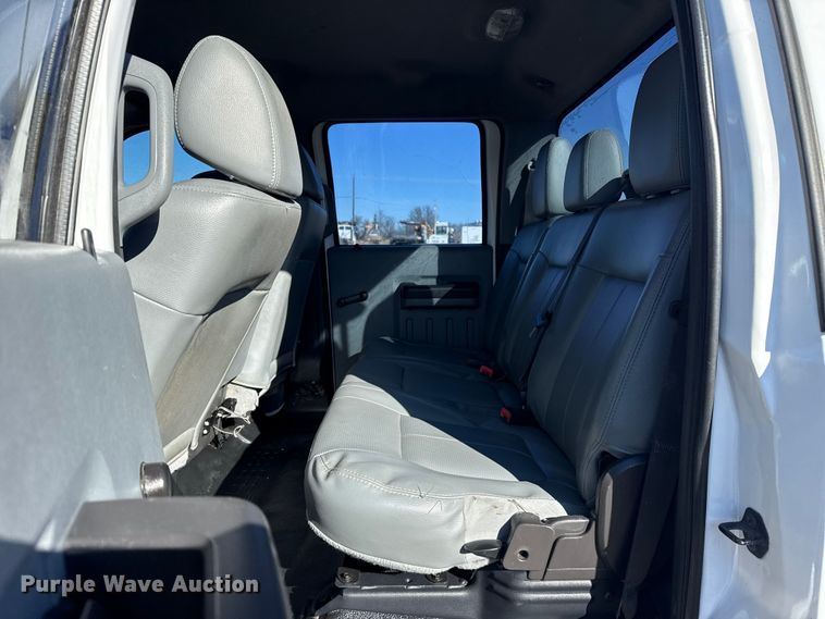 image for item EG1968 2012 Ford F550 utility / service truck