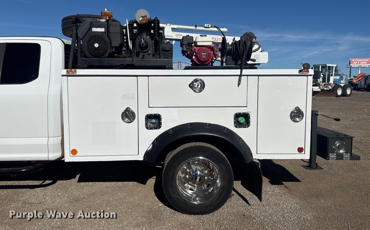 image for item EG1970 2018 Ford F450 Super Duty XL utility / service truck