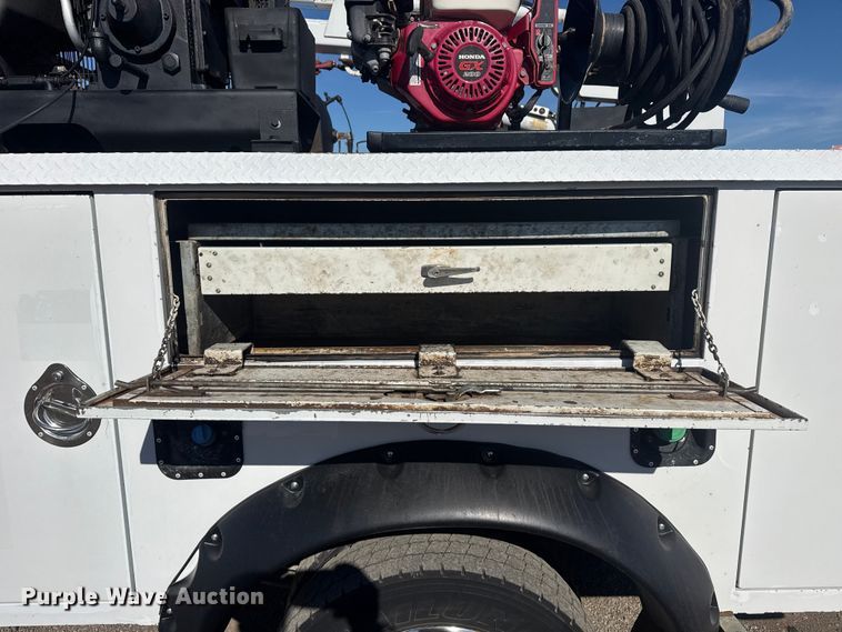 image for item EG1970 2018 Ford F450 Super Duty XL utility / service truck