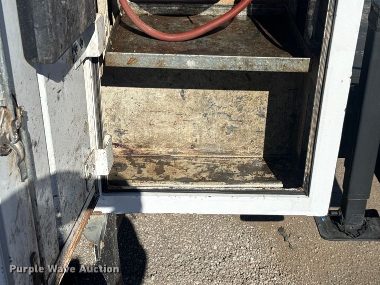 image for item EG1970 2018 Ford F450 Super Duty XL utility / service truck