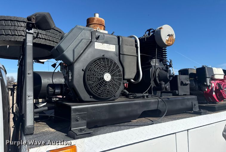 image for item EG1970 2018 Ford F450 Super Duty XL utility / service truck