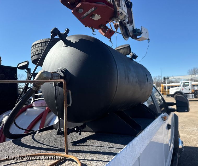 image for item EG1970 2018 Ford F450 Super Duty XL utility / service truck