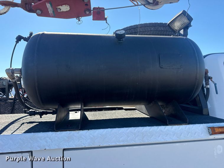 image for item EG1970 2018 Ford F450 Super Duty XL utility / service truck