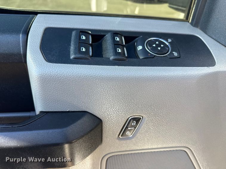 image for item EG1970 2018 Ford F450 Super Duty XL utility / service truck