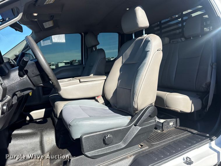 image for item EG1970 2018 Ford F450 Super Duty XL utility / service truck