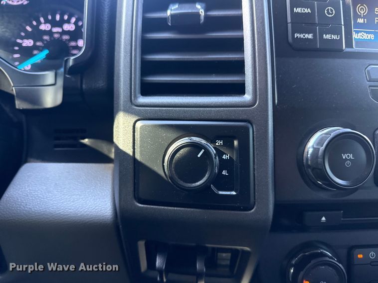 image for item EG1970 2018 Ford F450 Super Duty XL utility / service truck