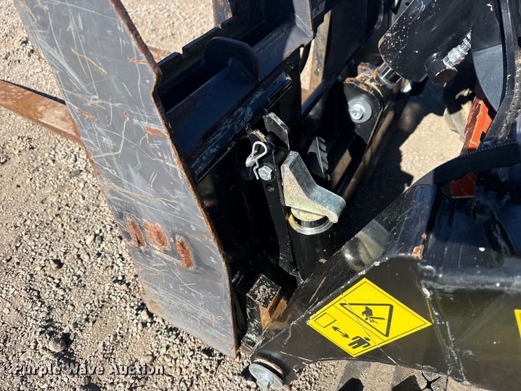 image for item EG1972 2022 Ditch Witch SK3000 compact utility loader