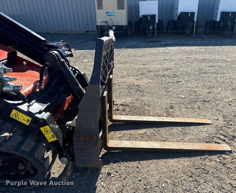 image for item EG1972 2022 Ditch Witch SK3000 compact utility loader