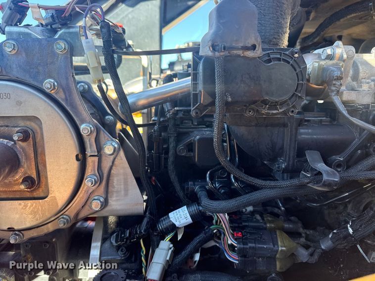 image for item EG1972 2022 Ditch Witch SK3000 compact utility loader