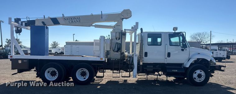 image for item EG1974 2006 International 7400 crane truck