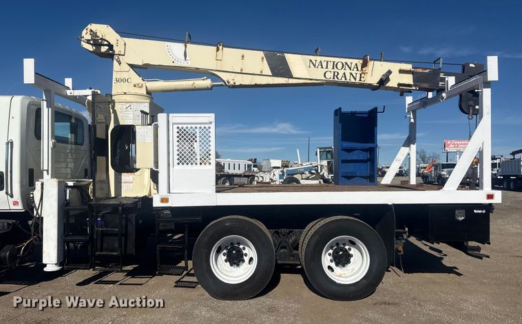 image for item EG1974 2006 International 7400 crane truck
