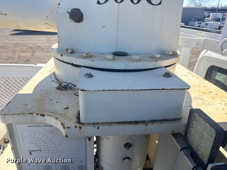 image for item EG1974 2006 International 7400 crane truck