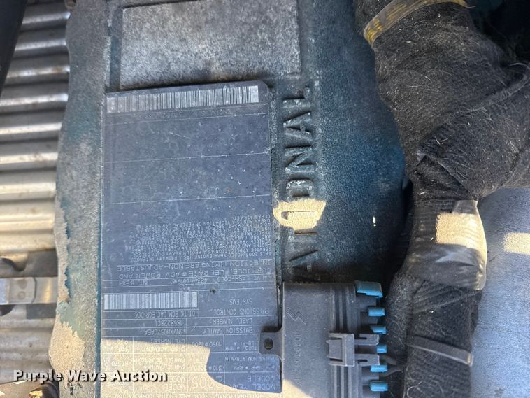 image for item EG1974 2006 International 7400 crane truck