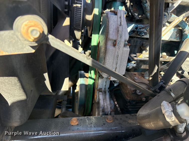 image for item EG1974 2006 International 7400 crane truck