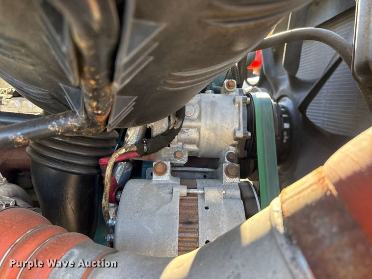 image for item EG1974 2006 International 7400 crane truck