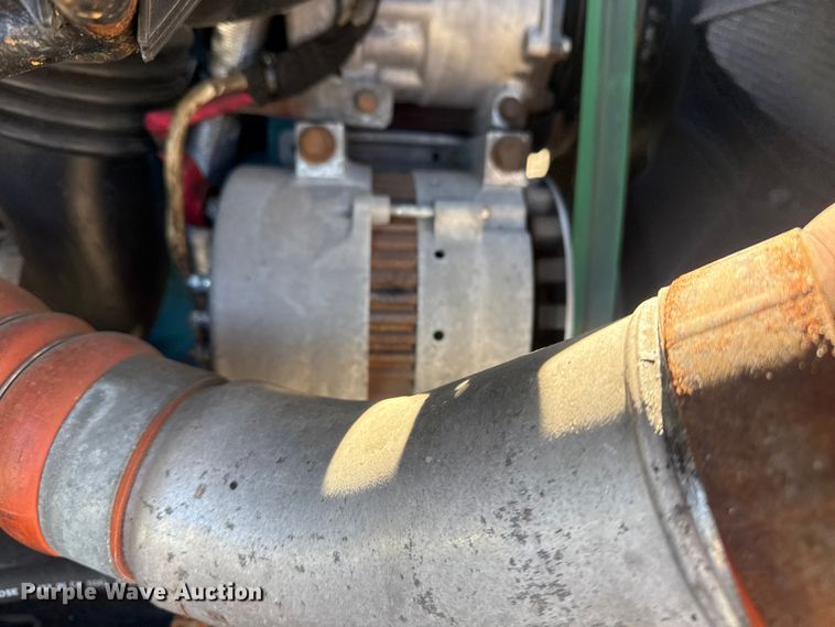 image for item EG1974 2006 International 7400 crane truck