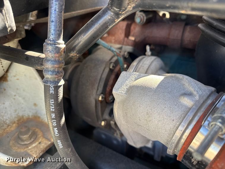 image for item EG1974 2006 International 7400 crane truck