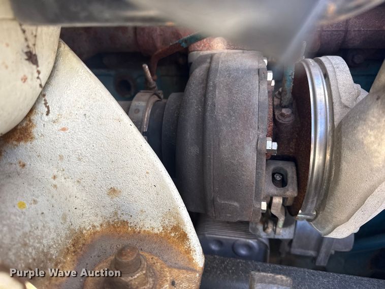 image for item EG1974 2006 International 7400 crane truck