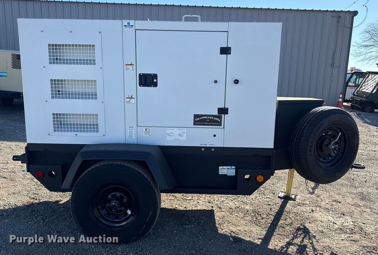 image for item EG1975 2021 Doosan Portable Power G25WDO-T4F generator