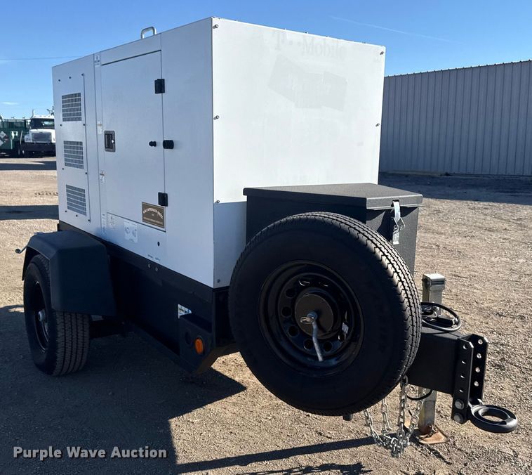 image for item EG1976 2021 Doosan Portable Power G25WDO-T4F generator