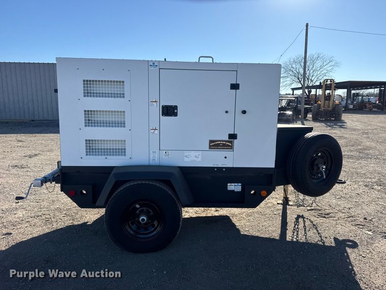 image for item EG1976 2021 Doosan Portable Power G25WDO-T4F generator