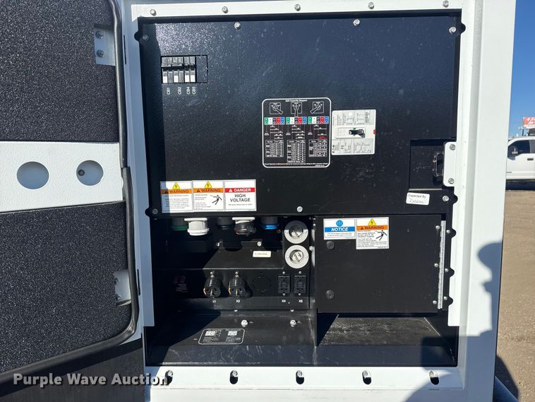 image for item EG1976 2021 Doosan Portable Power G25WDO-T4F generator