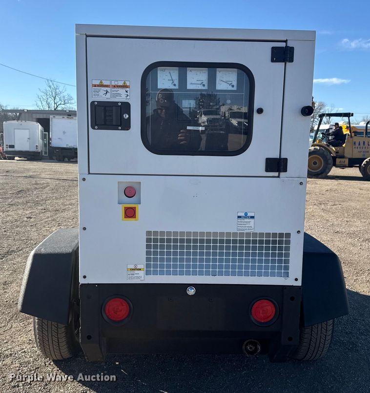 image for item EG1977 2019 Doosan Portable Power G25WDO-T4F generator