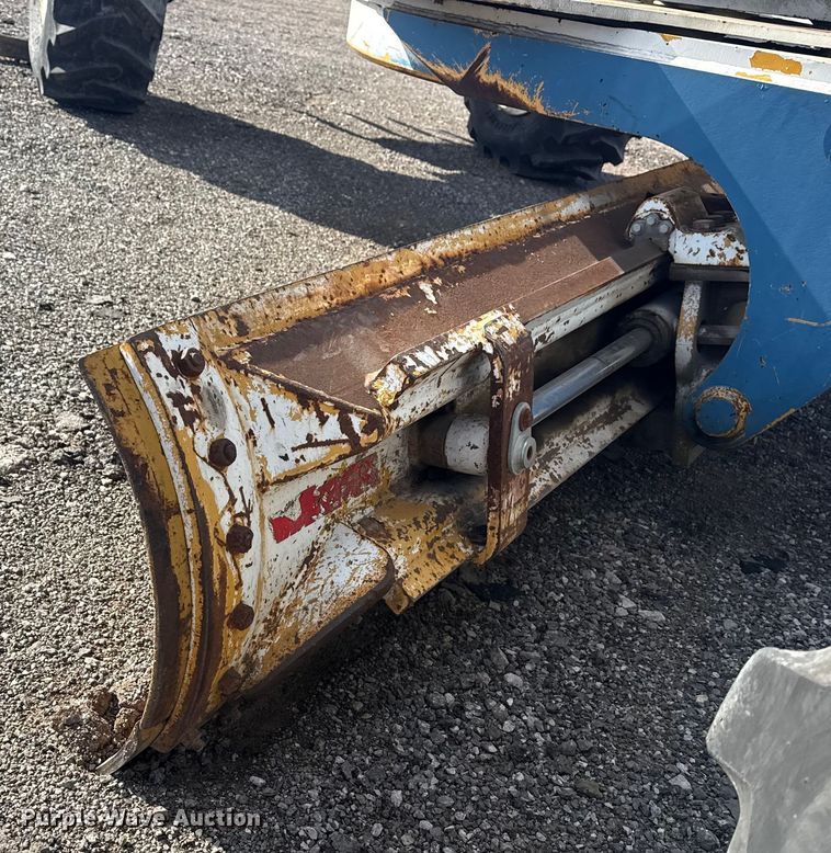 image for item EG1982 2000 John Deere 770C motor grader