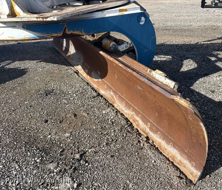 image for item EG1982 2000 John Deere 770C motor grader