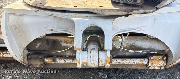 image for item EG1982 2000 John Deere 770C motor grader