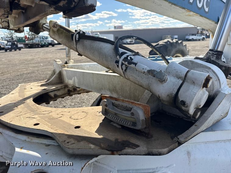 image for item EG1982 2000 John Deere 770C motor grader