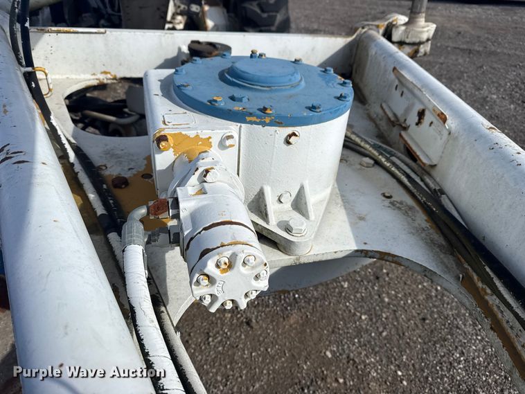 image for item EG1982 2000 John Deere 770C motor grader