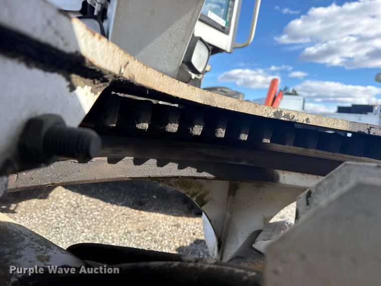 image for item EG1982 2000 John Deere 770C motor grader