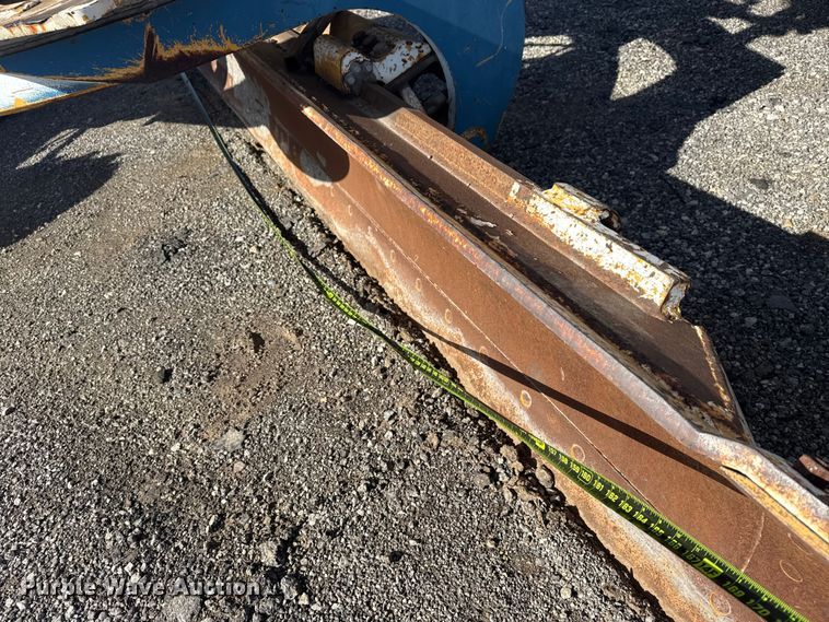 image for item EG1982 2000 John Deere 770C motor grader